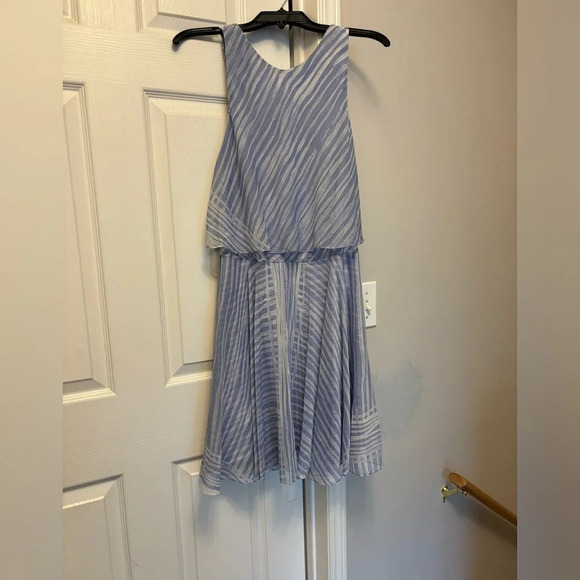Halston Heritage Silk Dress Blue / White Pattern size 12 - Picture 1 of 3